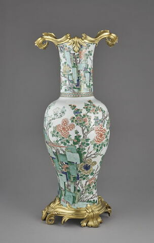Vase en porcelaine de Chine, image 2/4