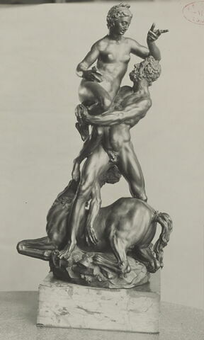 Groupe sculpté : Hercule, Déjanire et Nessus, image 9/9