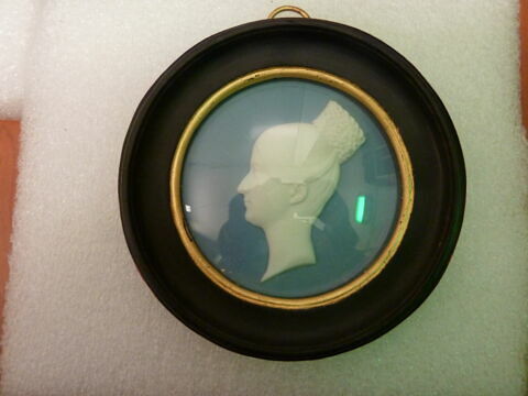 Médaillon : princesse Marie d'Orléans, image 1/2