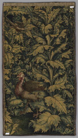 Fragment de tapisserie à décor de grande feuilles avec un dindon, image 2/8