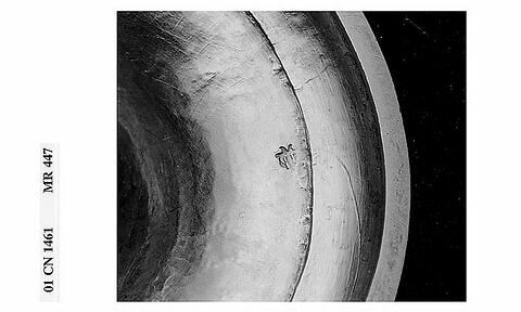 Coupe montée sur un pied en argent doré, décoré de gravures, image 2/3