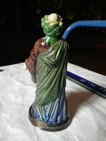Statuette : La servante de Judith, image 2/3