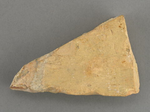 Fragment d'un carreau triangulaire, image 2/3