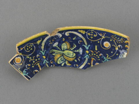 Fragments de l'aile d'une coupe : trophée de musique, image 1/3
