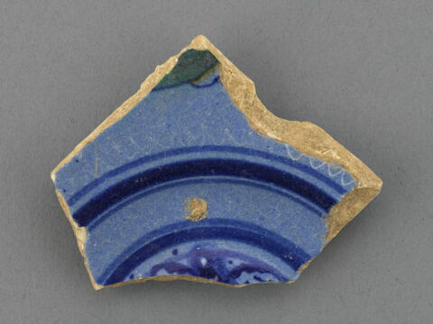 Fragment d'assiette (?)