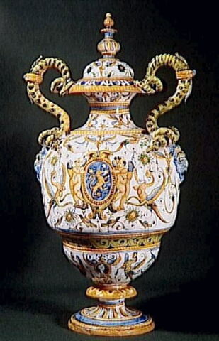 Vase couvert à deux anses : armoiries, image 15/15