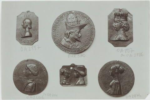 Plaquette : portraits d'homme et de femme, image 3/3