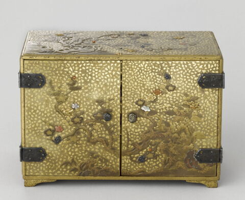 Boîte fermant à deux portes, image 1/11