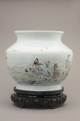 Jarre à décor de huit immortels traversant la mer, image 5/23