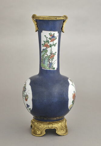 Vase en forme de carafe, à panse sphérique, d'une paire (TH 484), image 7/9