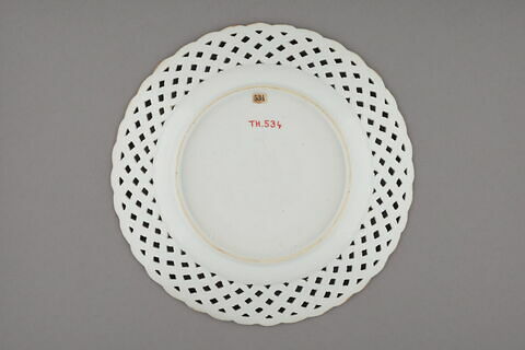 Assiette d'échantillon, d'un ensemble de dix-sept (TH 519 à 535), image 2/2
