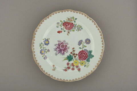 Assiette, d'un ensemble de trois (TH 541 à 543), image 1/2