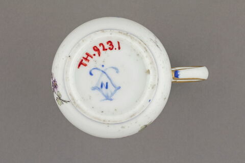 Pot à jus, d'un ensemble de cinq (TH 921 à 925), d'un service (TH 809 à 1066), image 2/3