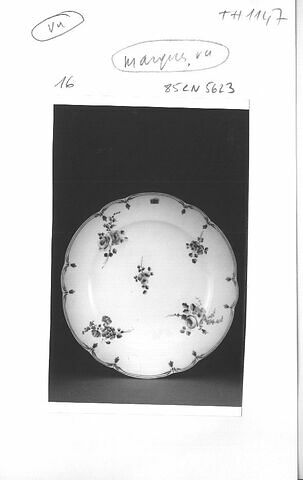 Assiette, d'une paire (avec TH 1146), image 3/3