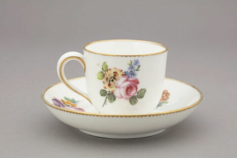 Tasse et soucoupe, d'un ensemble six (TH 1267 à 1272), image 5/6