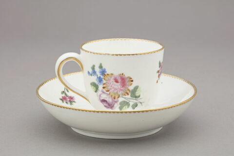 Tasse et soucoupe, d'un ensemble six (TH 1267 à 1272), image 5/6