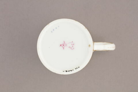 Tasse et soucoupe, d'une paire (voir TH 1305), image 2/6