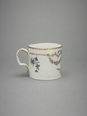 Tasse litron et soucoupe, d'une paire (TH 1418), image 6/8