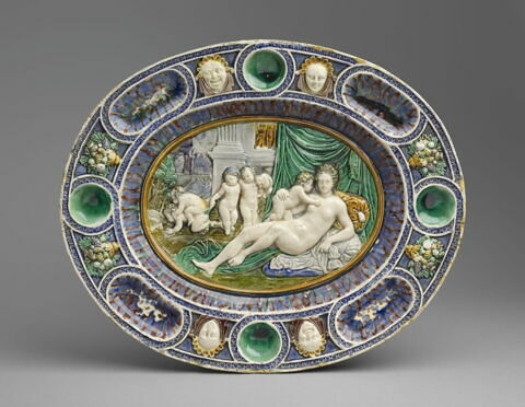 Plat ovale : Allégorie de la Fécondité, image 1/4