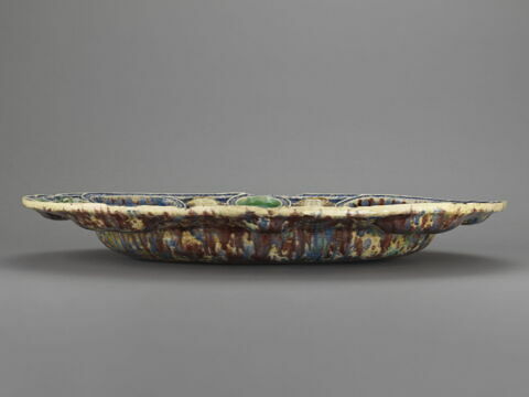 Plat ovale : Allégorie de la Fécondité, image 2/4