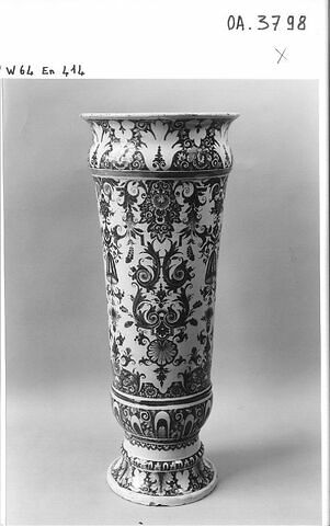 Vase cornet à col évasé