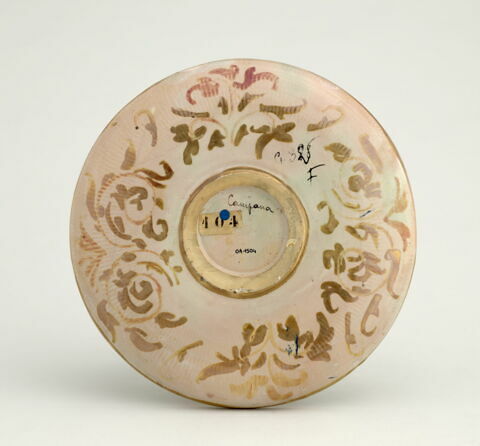 Coupe ronde : l'Adoration des bergers, image 2/2