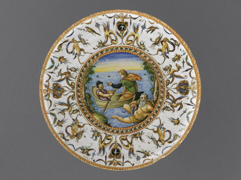 Coupe ronde à pied haut : Scène marine, image 1/7