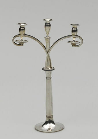 Candélabre (faisant partie d'une paire avec OA 12189 2), image 2/6