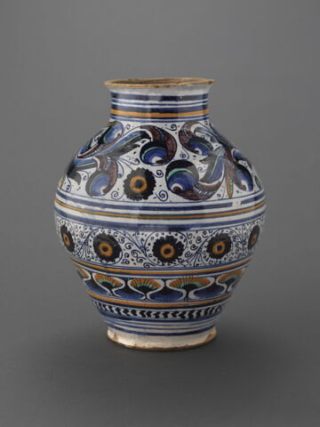 Vase, image 3/4