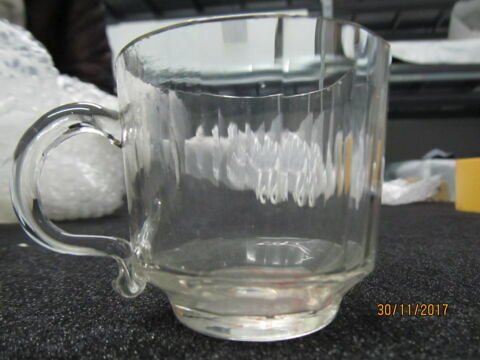 Tasse à pans, image 1/1