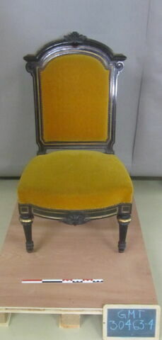 Chaise, d'un ensemble de quatre, image 1/1