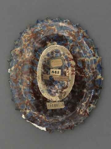 Petit plat ovale : Allégorie de la Prudence, image 2/4