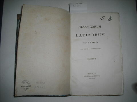 Ouvrage en langue latine : Virgilius. Volume II, grand in-8. Classicorum latinorum nova editio cum notis et commentariis. Chez Mediolani, typis par Nicolai Bettoni, 1819 ayant appartenu au duc de Reichstadt, image 1/2