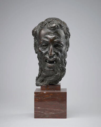 élément de fontaine ? : tête d'homme, image 3/4