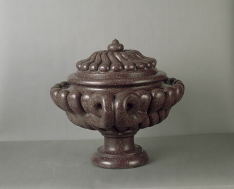 Grand vase, image 2/2