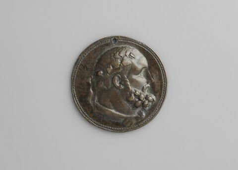 Médaille : tête d'Hercule, de profil à droite