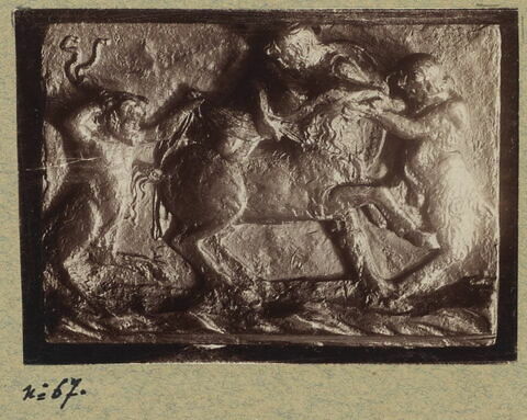 Plaquette : centaures et satyres se disputant une femme, image 2/3