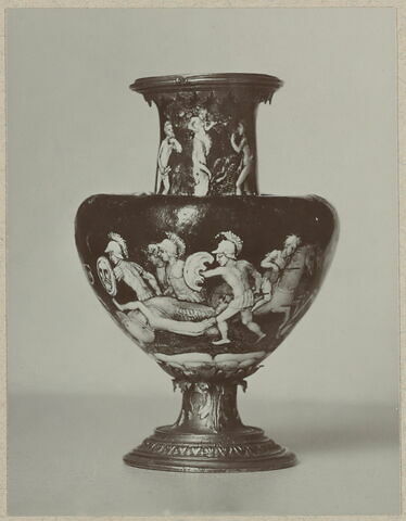 Petit vase : Combat de cavaliers, scènes de la Genèse, image 12/13