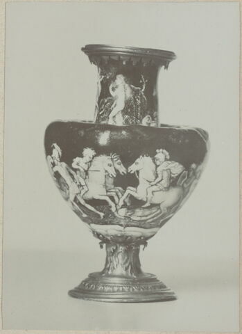 Petit vase : Combat de cavaliers, scènes de la Genèse, image 11/11