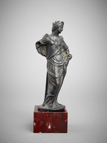 Statuette : femme debout drapée à l'antique, image 1/3