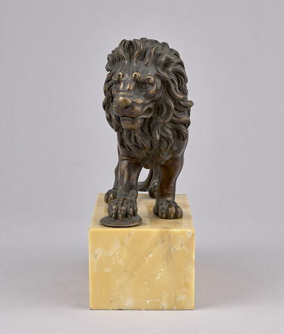 Statuette : lion, image 4/5