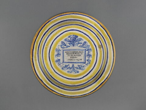 Plat rond : Alexandre et Roxane, image 2/5