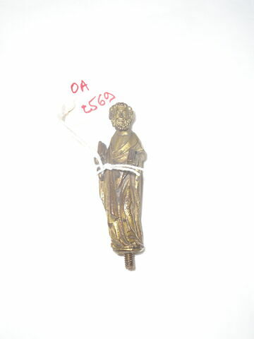 Statuette d'un ensemble de douze provenant d'une châsse : saint Pierre, image 3/4