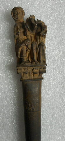 Moulage de gravoir : couple avec chien et épervier (pointe cassée) conservé au musée national du Moyen Age - Thermes de Cluny (inventaire CL 376), image 2/3