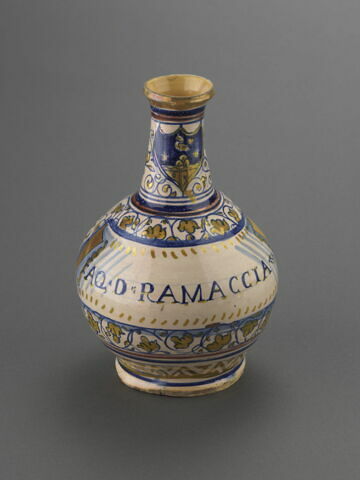 Bouteille : armoiries, image 2/5