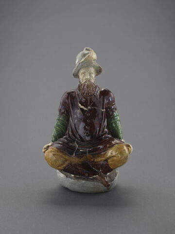 Statuette : personnage masculin assis, image 2/7
