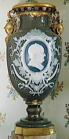 Vase de la Vendange : portrait de Adolphe Thiers