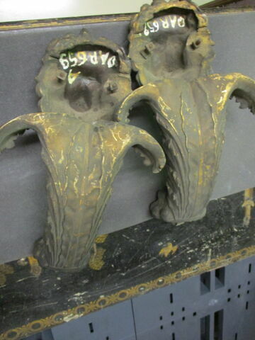 Pied de meuble d'un groupe de trois, image 6/7