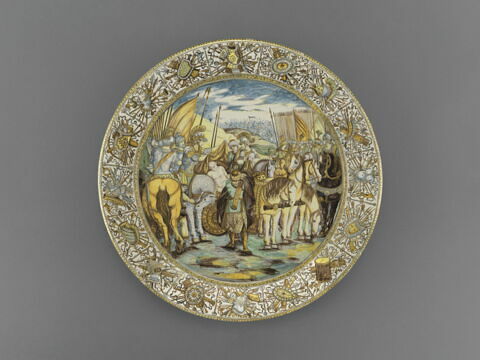 Plat rond : Alexandre couvrant Darius de sa chlamyde, image 1/3