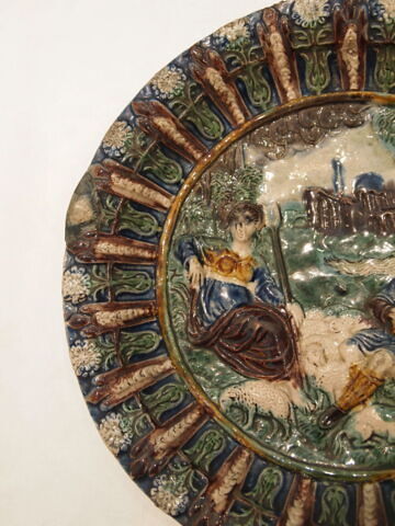 Plat rond à pied : berger et bergère, image 3/6